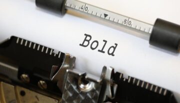 Mengubah text menjadi tebal dengan CSS (cascadding style sheet)